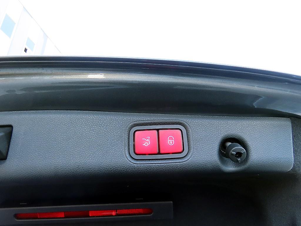 Mercedes Benz E class 2018 Gris - Importación desde Corea - HF Imports Iquique - Foto 15