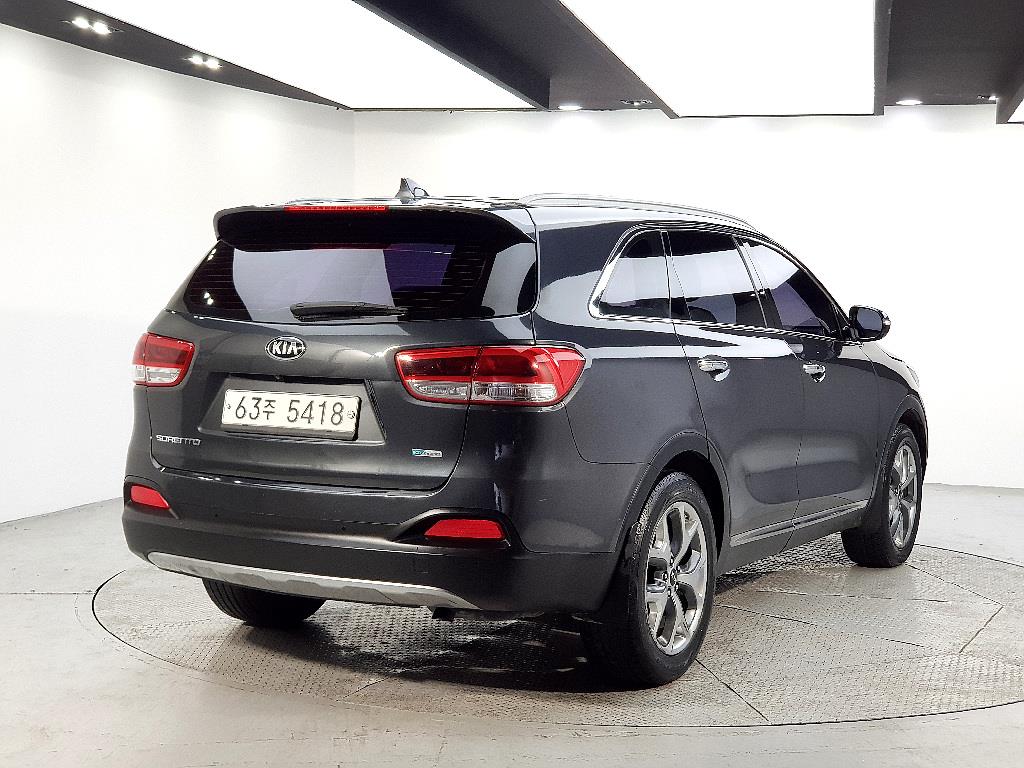 KIA Sorento - Vista 4