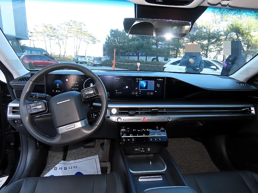 HYUNDAI Grandeur - Vista 7