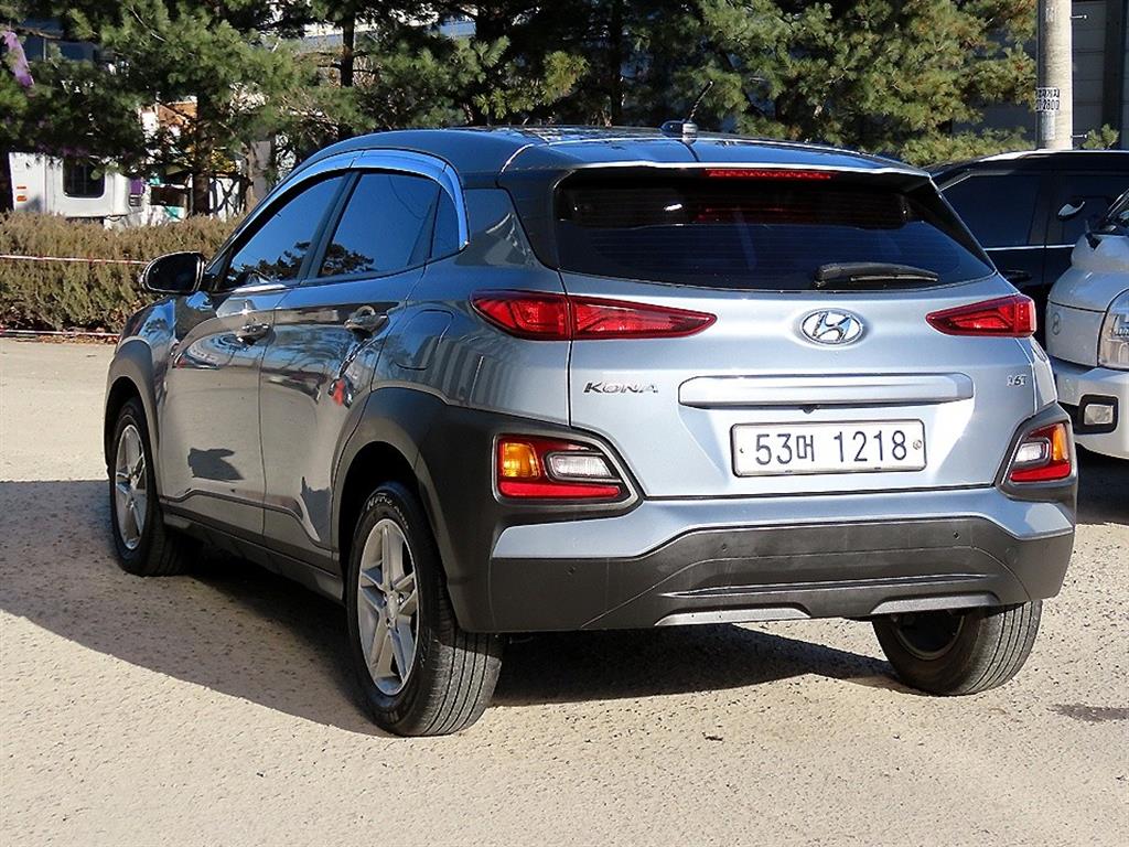 HYUNDAI Kona - Vista 3