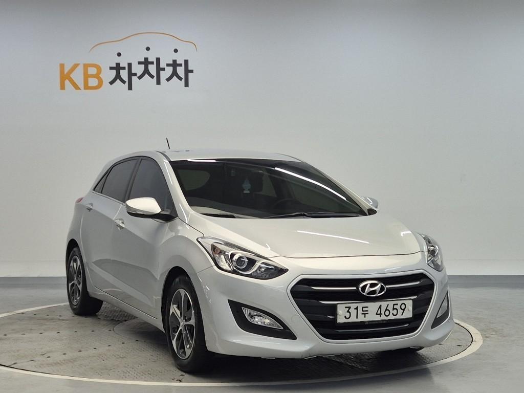 HYUNDAI i30 - Vista 4