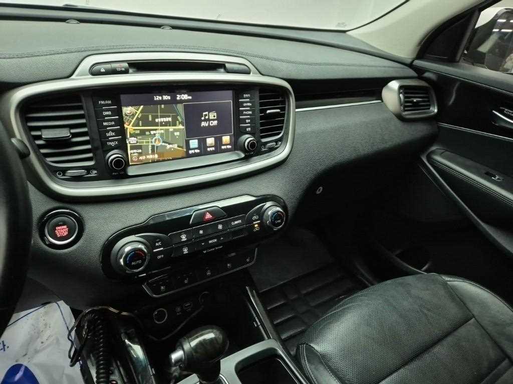 KIA Sorento - Vista 10