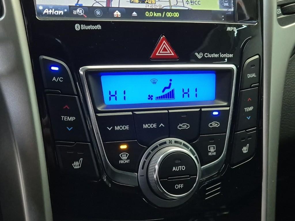 HYUNDAI i30 2015 Gris - Importación desde Corea - HF Imports Iquique - Foto 16