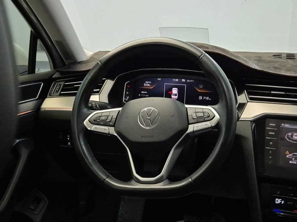 Volkswagen Passat - Vista 9