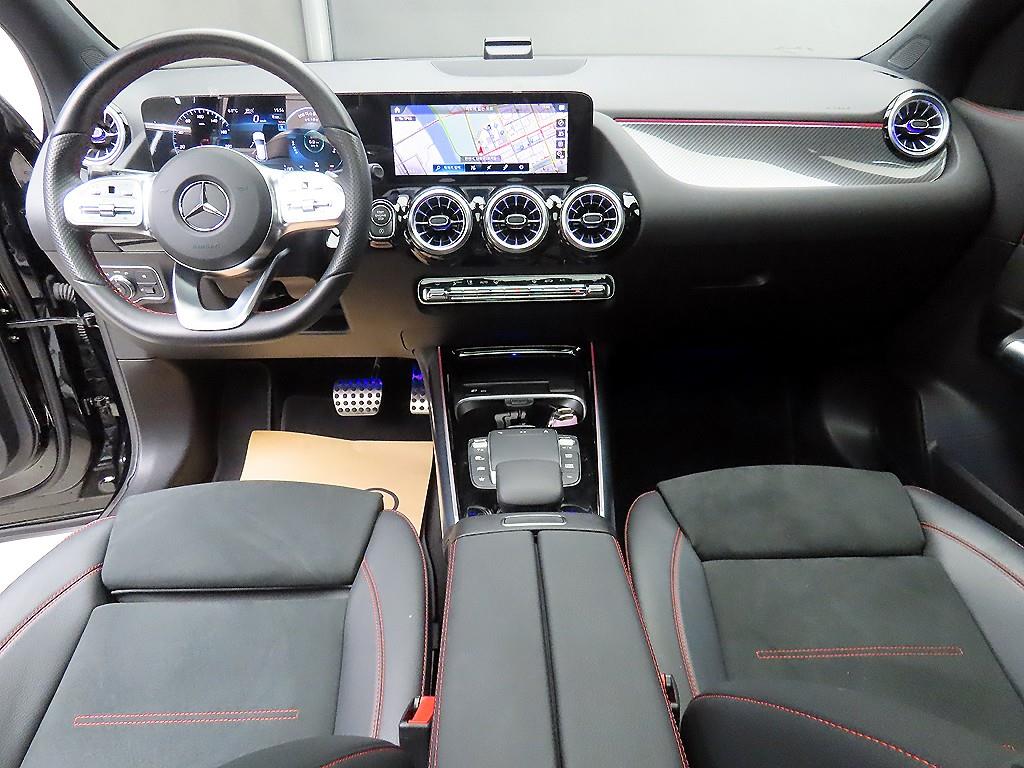 Mercedes Benz GLA Class - Vista 7