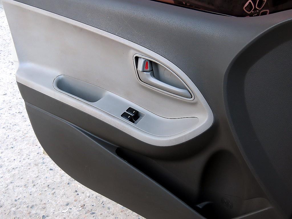 KIA Morning - Vista 11