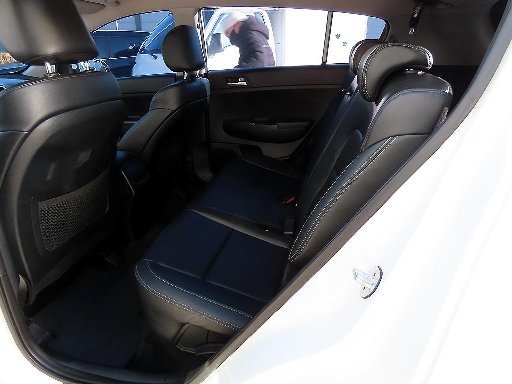 KIA Sportage - Vista 6