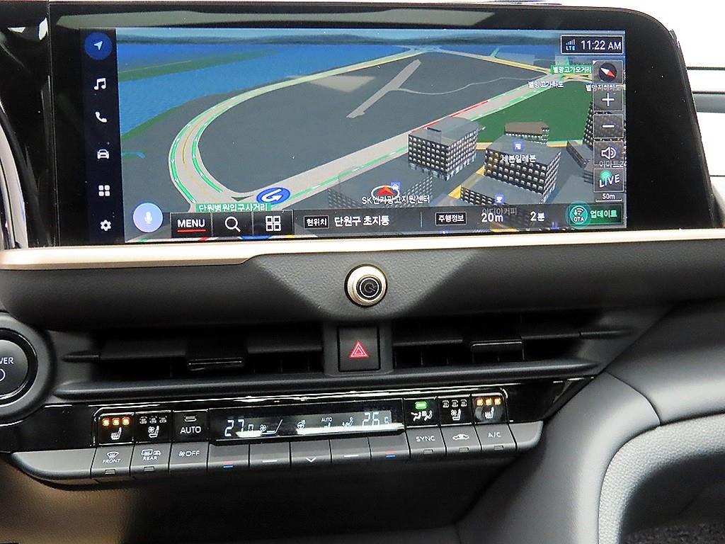 Toyota Crown 2025 the color of pearl - Importación desde Corea - HF Imports Iquique - Foto 14