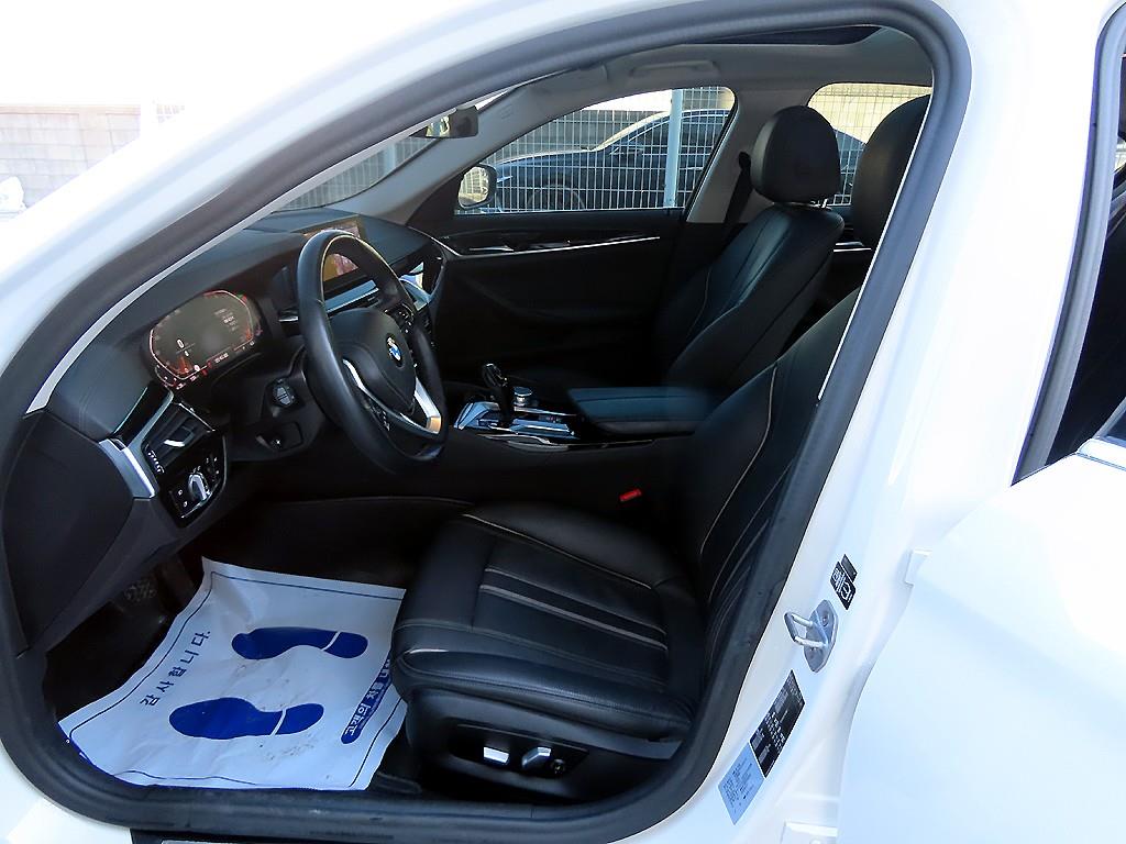 BMW 5 Series - Vista 5