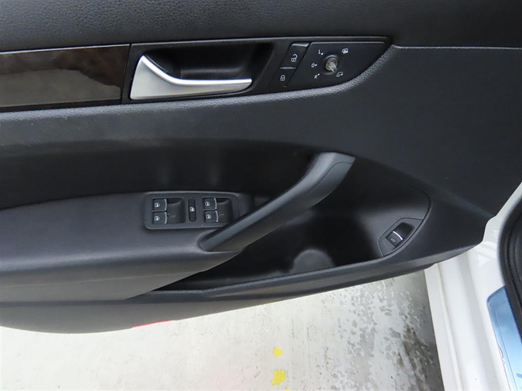 Volkswagen Passat - Vista 12