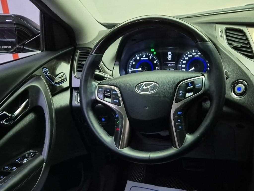 HYUNDAI Grandeur - Vista 6