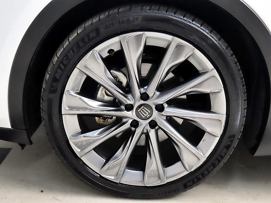 Toyota Crown 2025 the color of pearl - Importación desde Corea - HF Imports Iquique - Foto 20