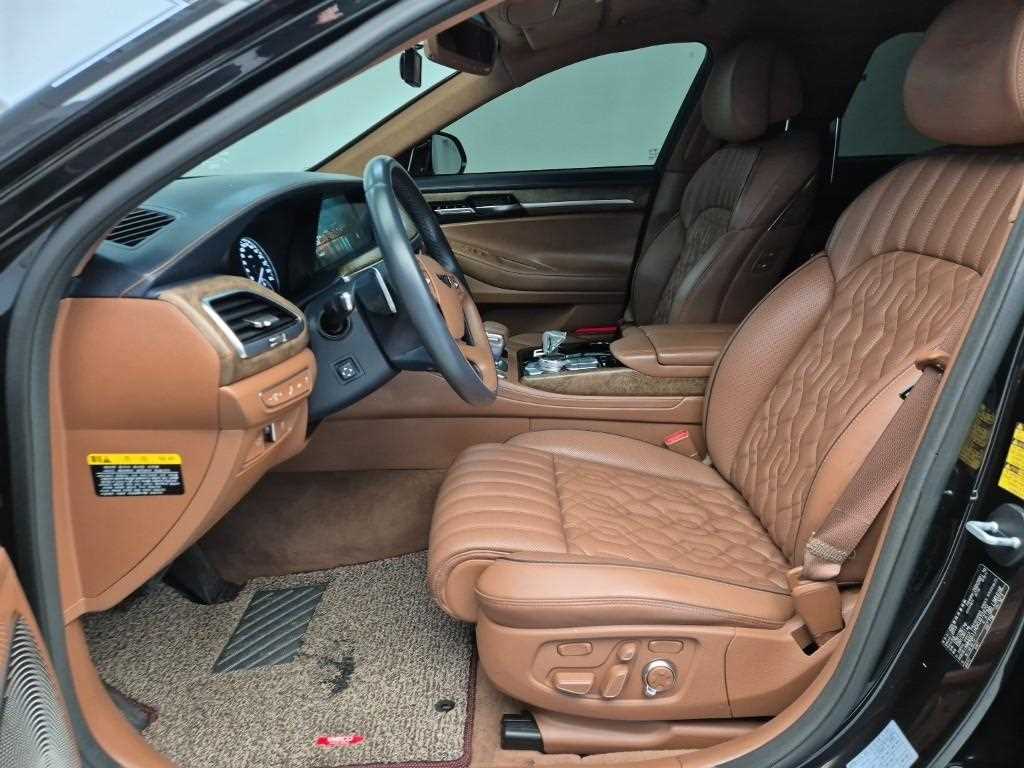 Genesis G90 - Vista 11