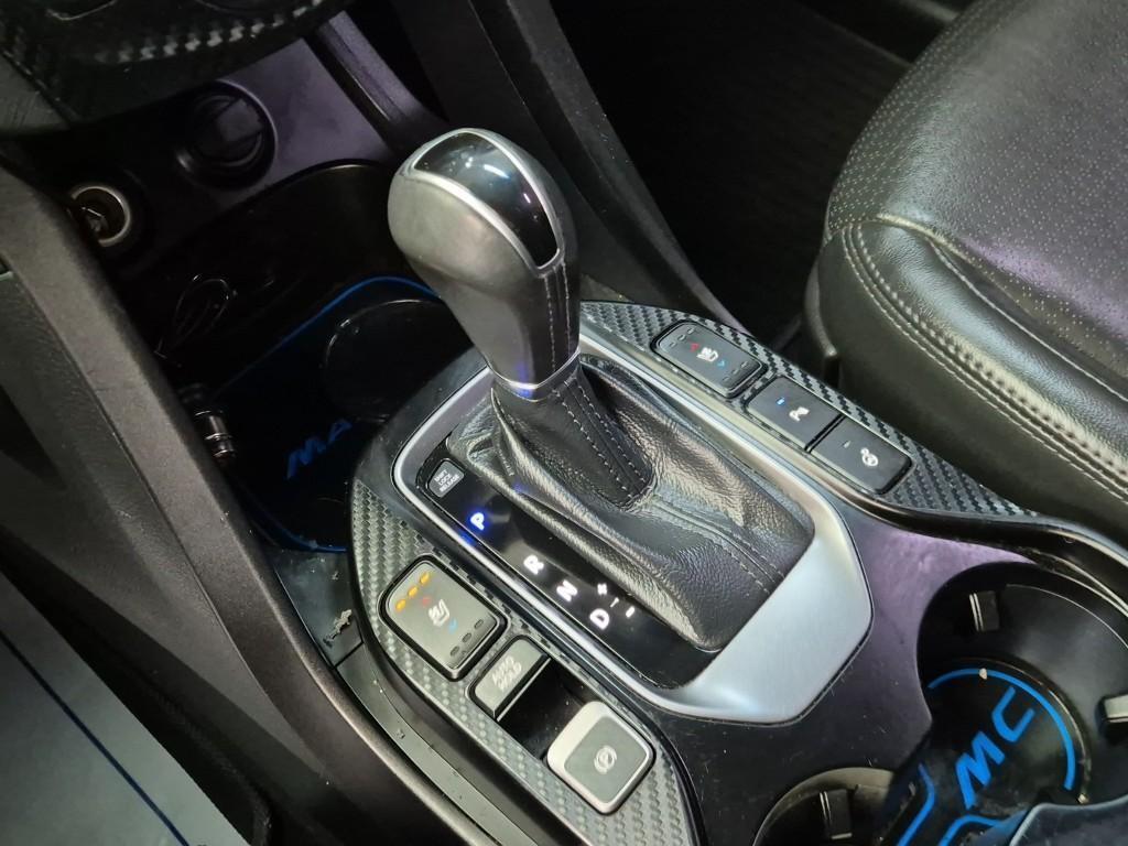 HYUNDAI Maxcruz - Vista 8