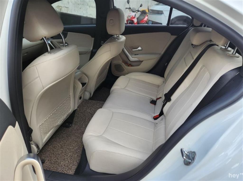 Mercedes Benz A Class - Vista 6