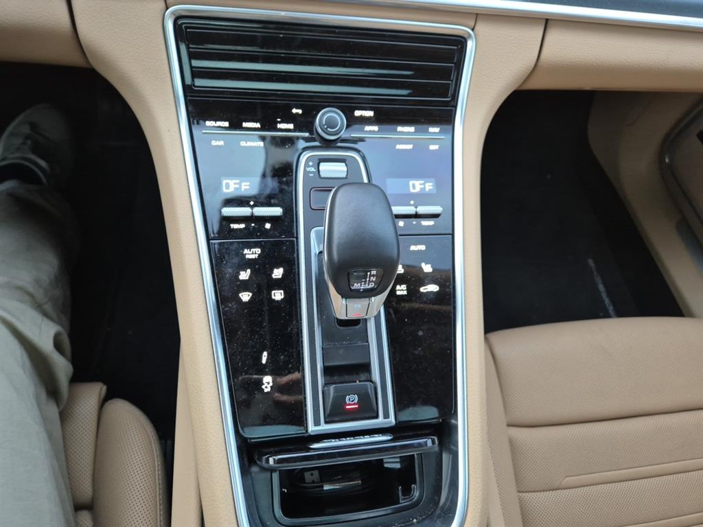 Porsche Panamera - Vista 12