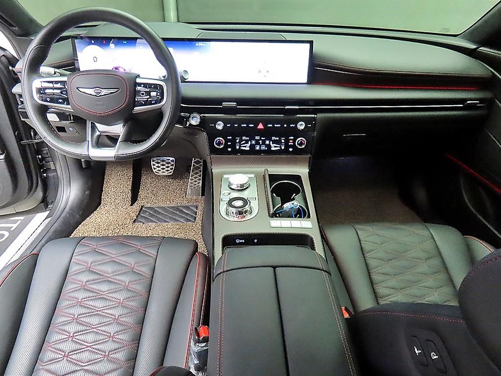 Genesis G80 - Vista 7