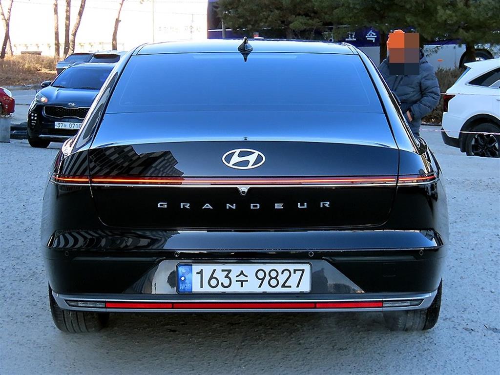 HYUNDAI Grandeur - Vista 4