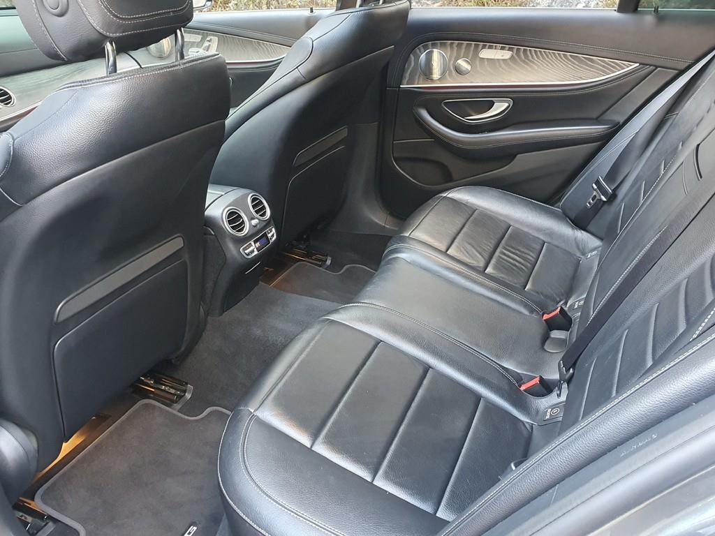 Mercedes Benz E class - Vista 8