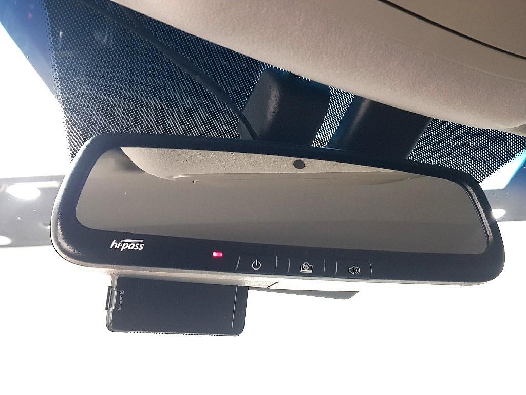 Ssangyong Tivoli - Vista 11