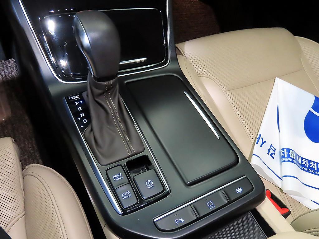 HYUNDAI Grandeur - Vista 12