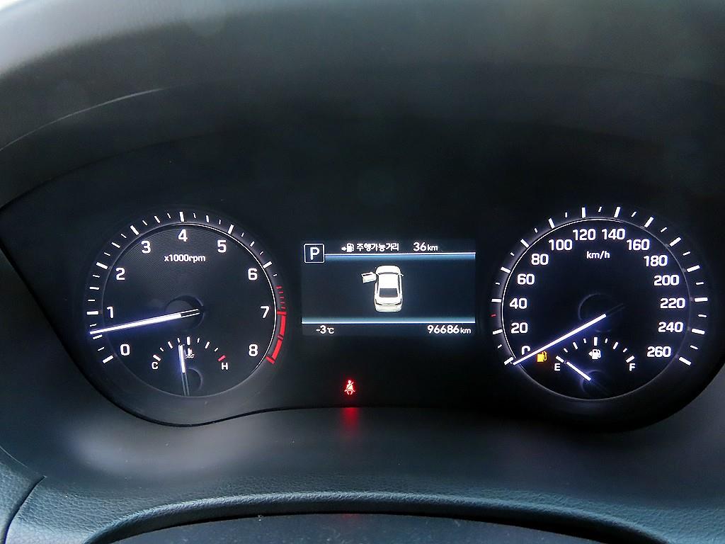 Genesis G80 - Vista 9