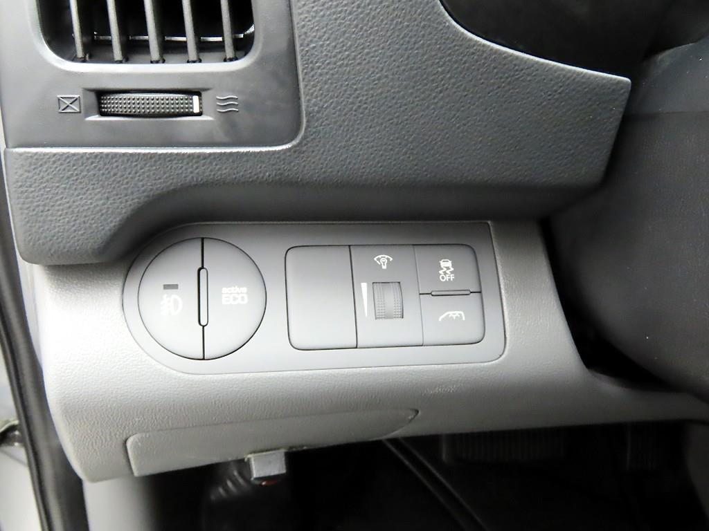 HYUNDAI Starex - Vista 12