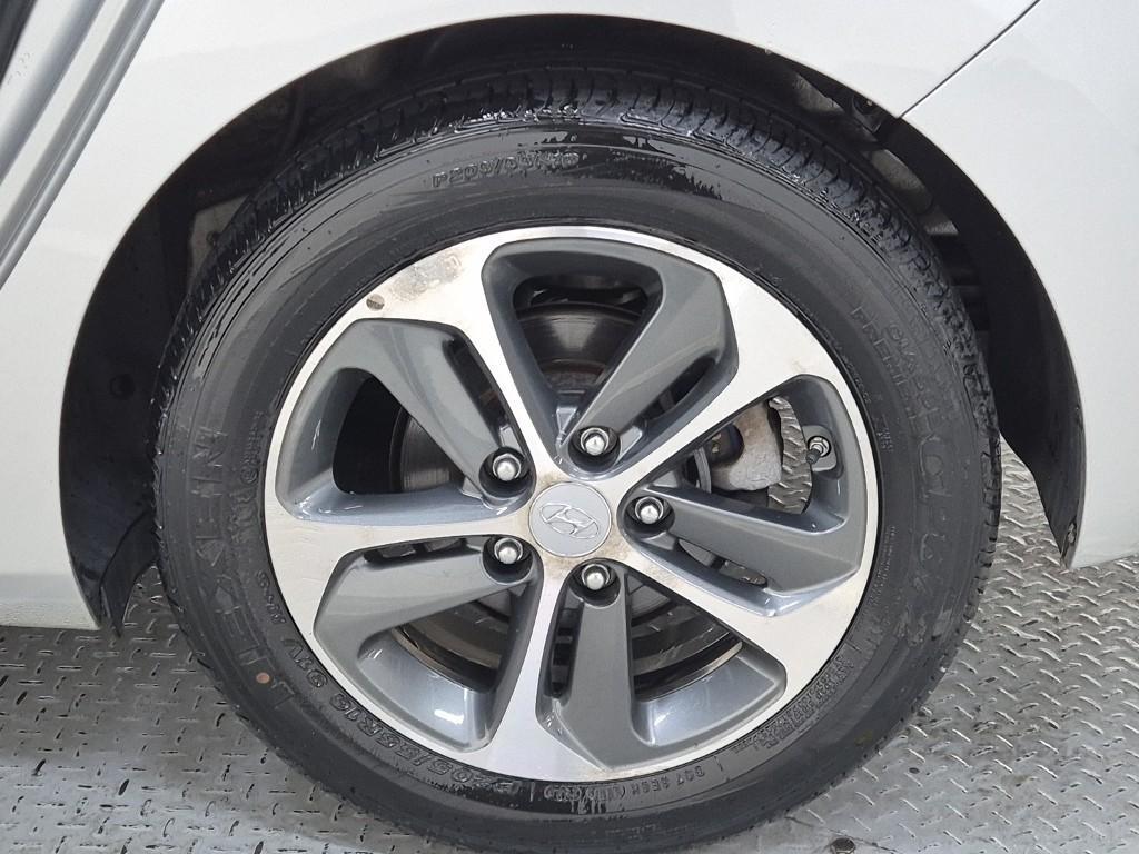 HYUNDAI i30 2015 Gris - Importación desde Corea - HF Imports Iquique - Foto 20