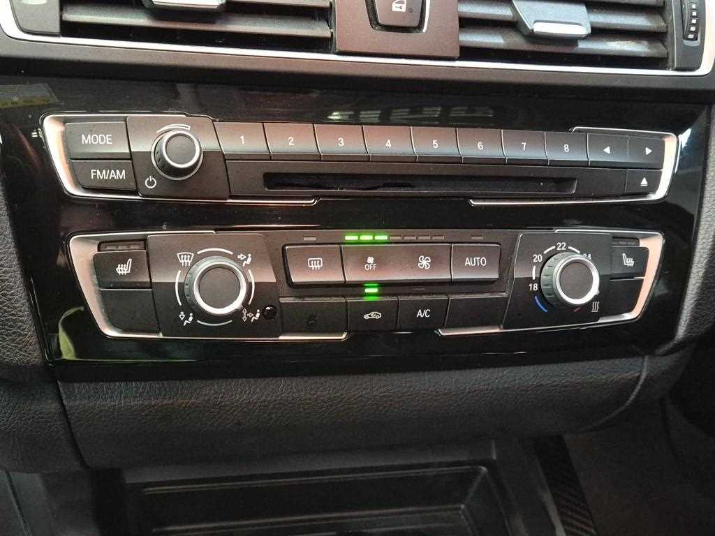 BMW 1 series 2017 Gris - Importación desde Corea - HF Imports Iquique - Foto 17