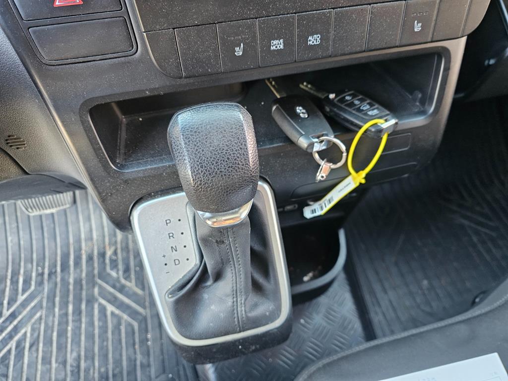 HYUNDAI Staria - Vista 8