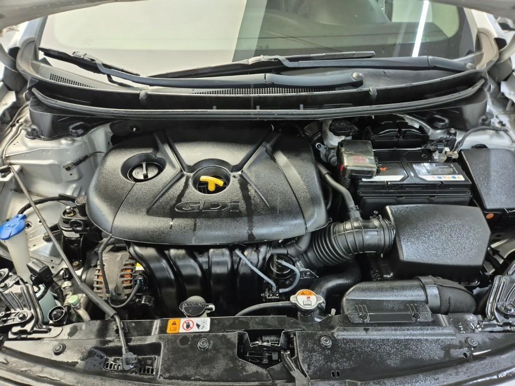 HYUNDAI i30 - Vista 5