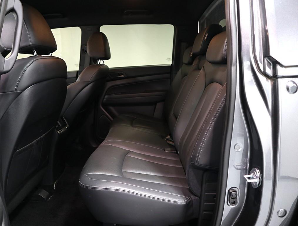 Ssangyong Rexton - Vista 9