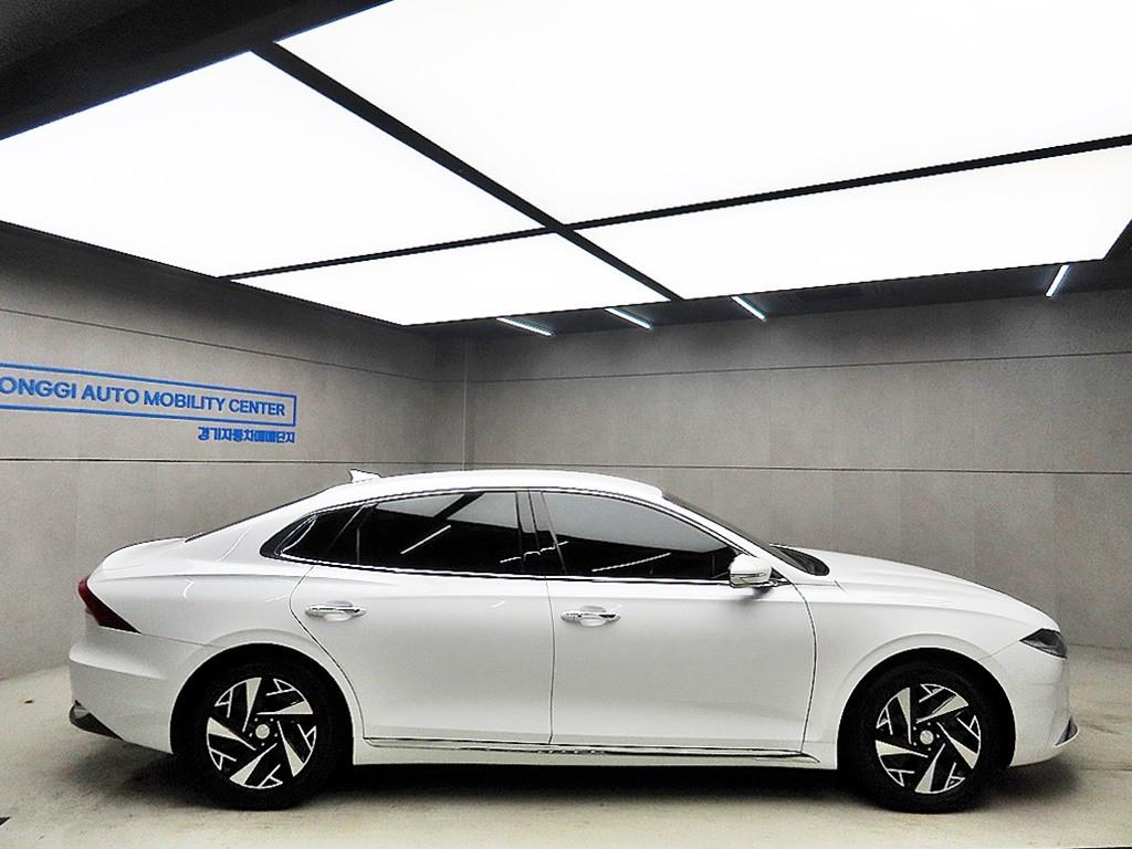 HYUNDAI Grandeur - Vista 2