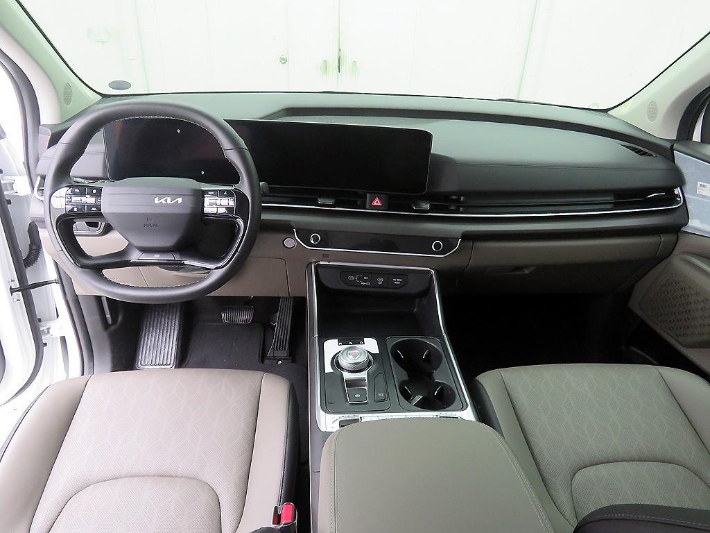 KIA Carnival - Vista 8