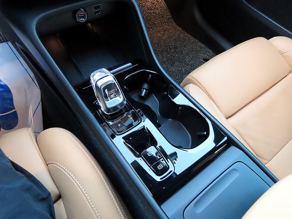 Volvo XC40 - Vista 10