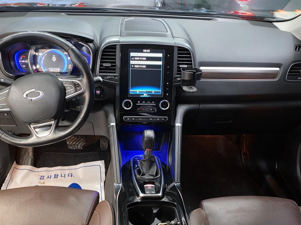 SAMSUNG QM6 - Vista 10