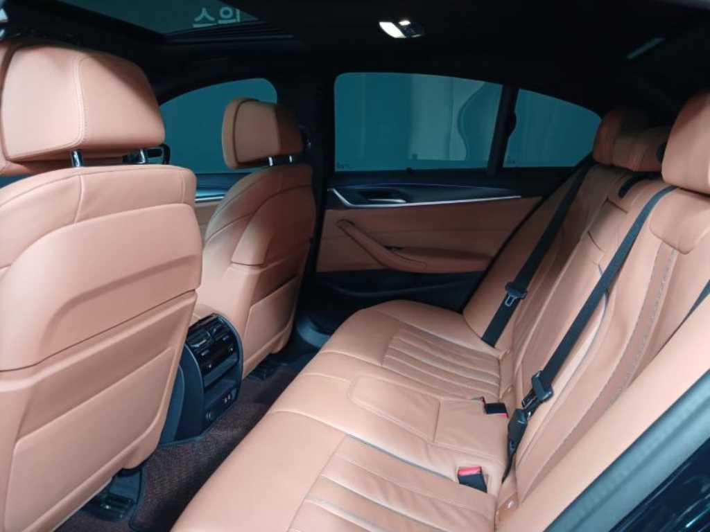 BMW 5 Series - Vista 8