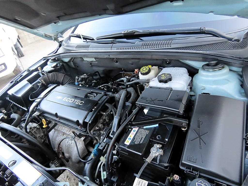 Chevrolet Cruise 2012 Azul - Importación desde Corea - HF Imports Iquique - Foto 18