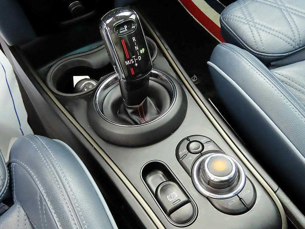 Mini Countryman - Vista 11