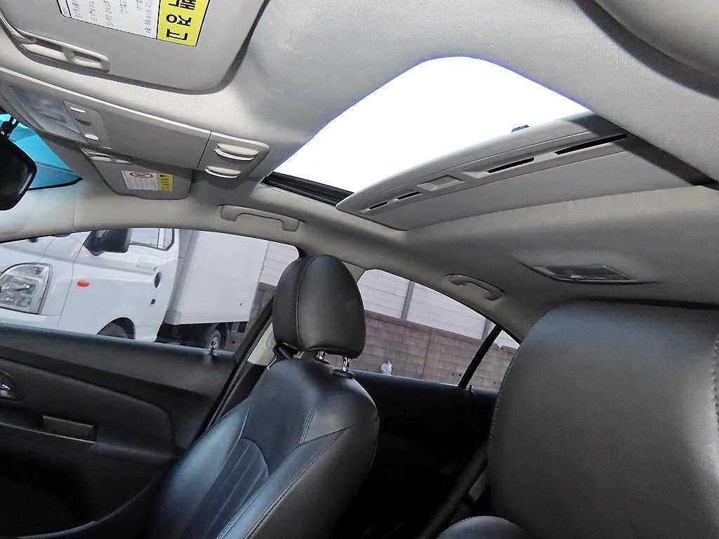 Chevrolet Cruise 2012 Azul - Importación desde Corea - HF Imports Iquique - Foto 17