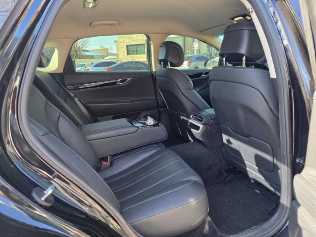 Genesis G80 - Vista 9