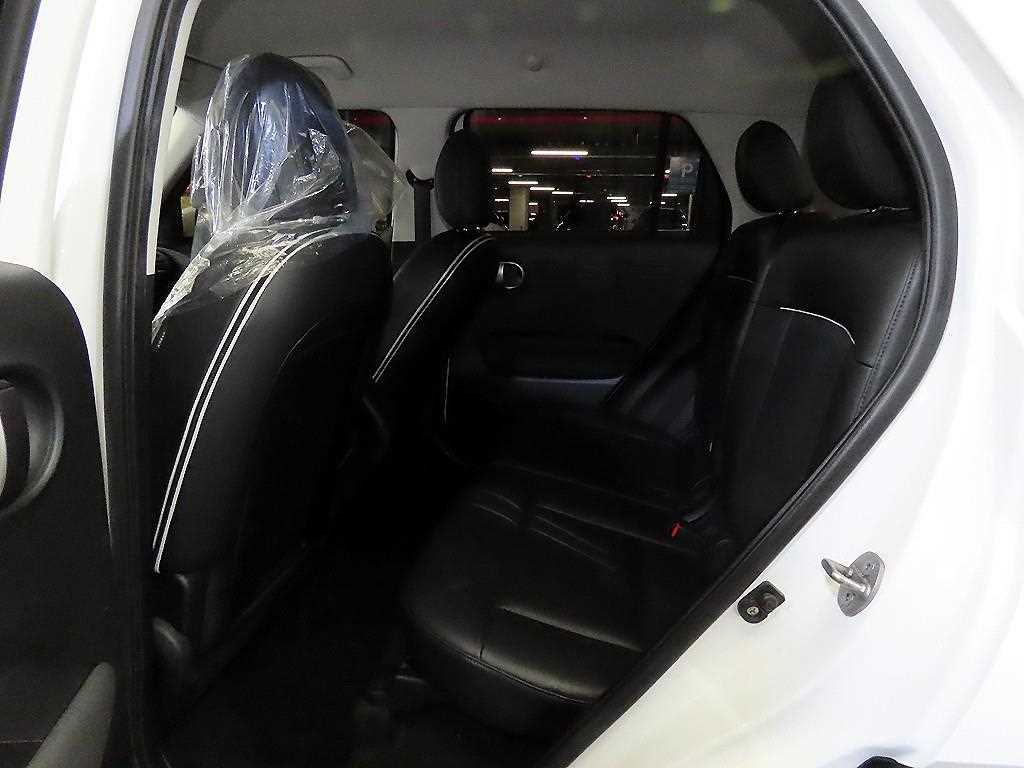 HYUNDAI Casper - Vista 7