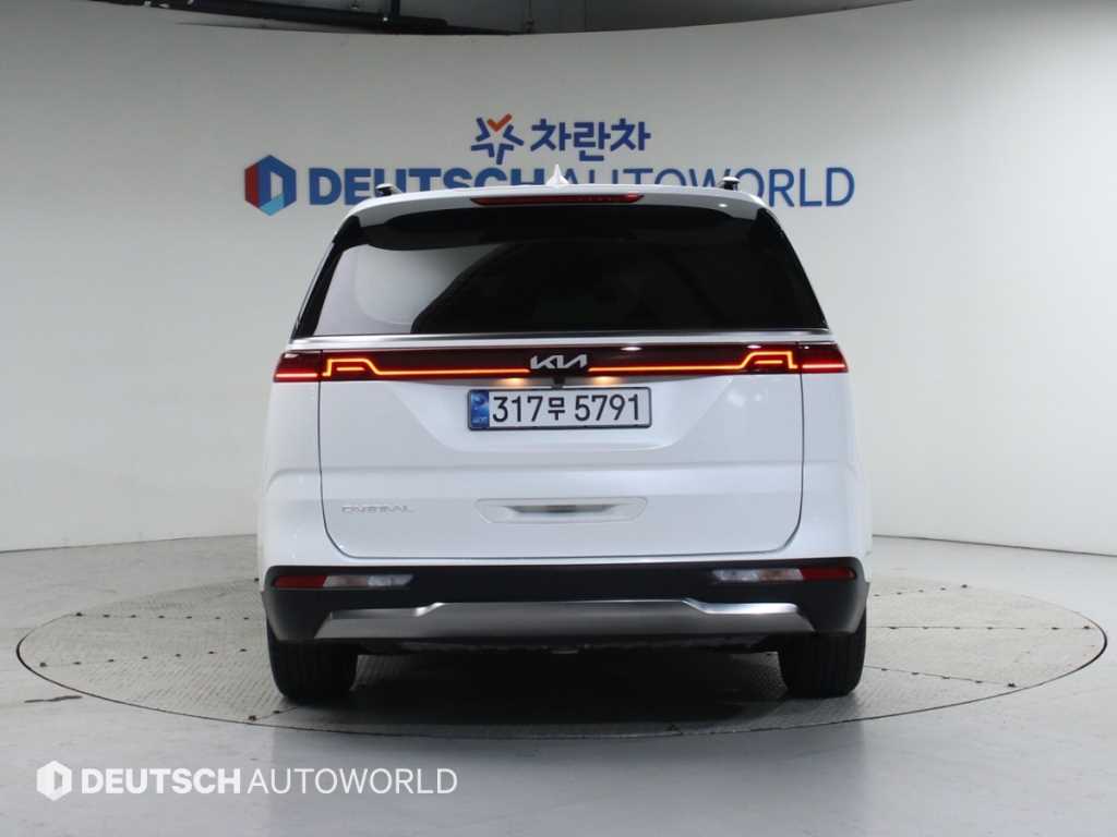 KIA Carnival - Vista 4