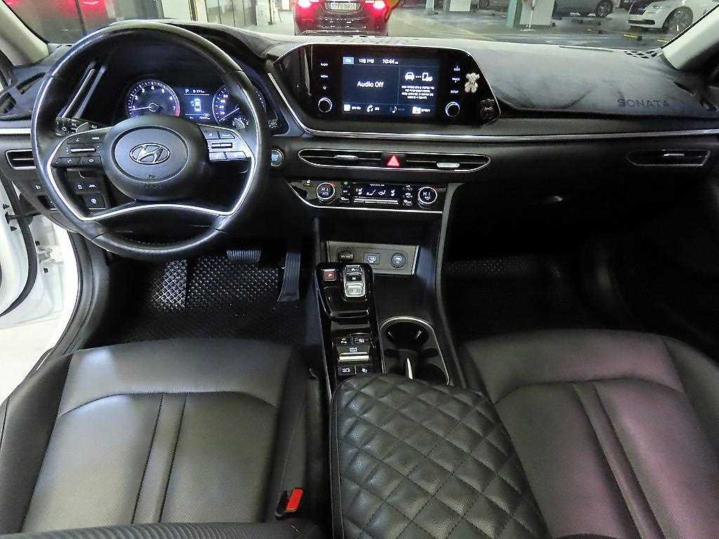 HYUNDAI Sonata - Vista 10