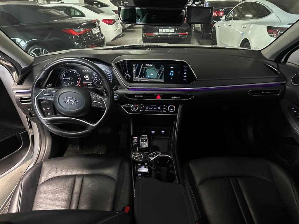 HYUNDAI Sonata - Vista 8