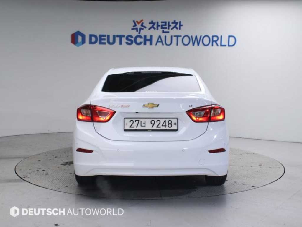 Chevrolet Cruise - Vista 4