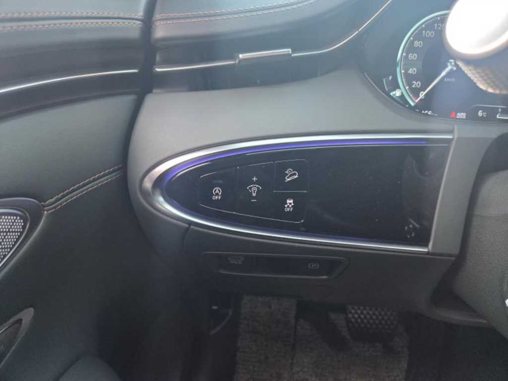 Genesis GV70 - Vista 11