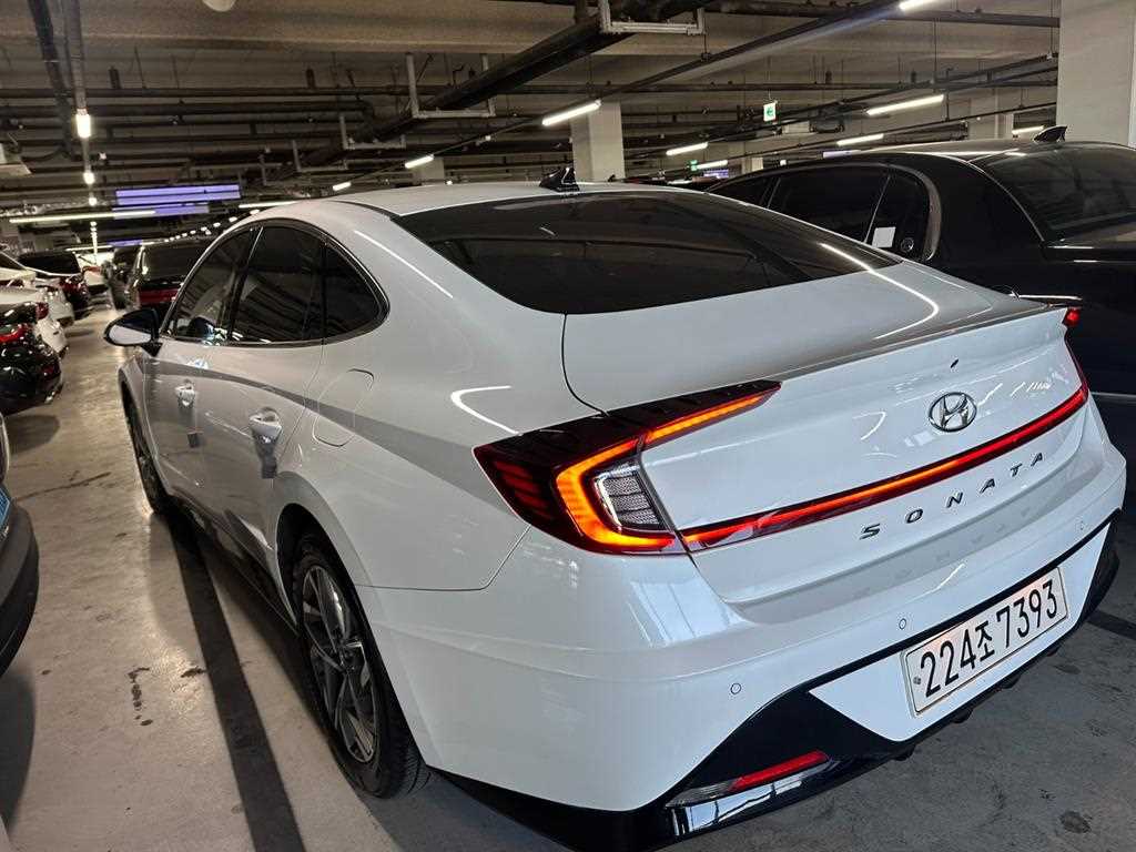 HYUNDAI Sonata - Vista 4