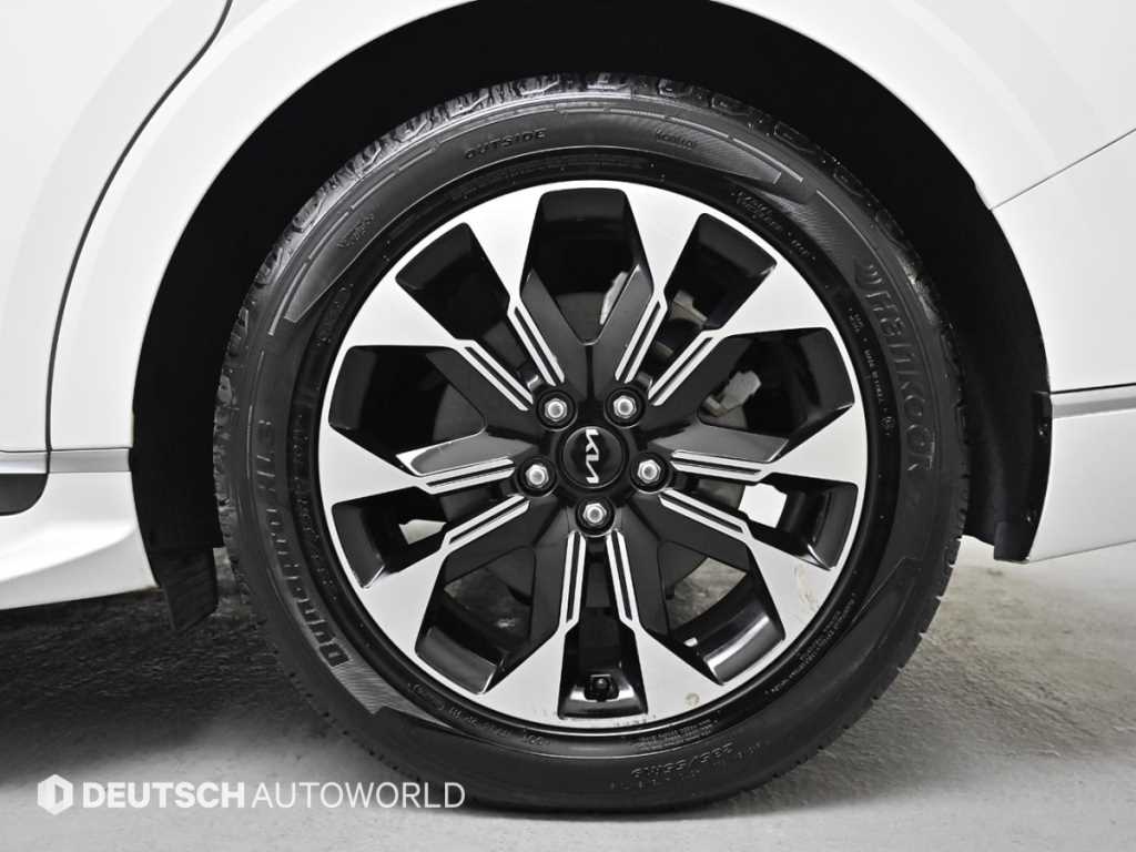 KIA Carnival - Vista 5