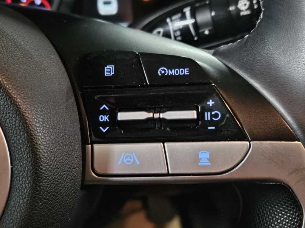 HYUNDAI Avante - Vista 6